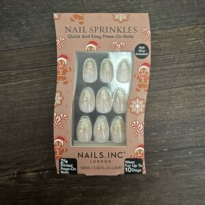 NWT Nail Sprinkles Gold Glitter Press-On Nails Holiday Gingerbread Christmas